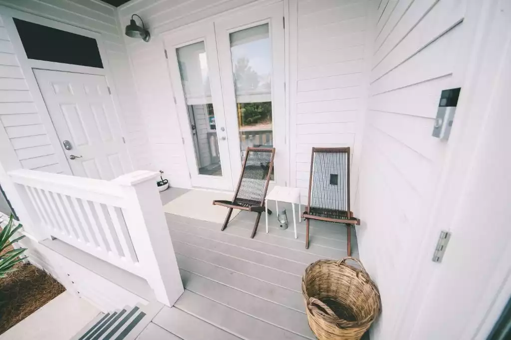 Front porch with the beach gear storage room
